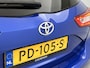 Toyota Yaris 1.5 VVT-i Bi-Tone | Navigatie| Trekhaak | Achteruitrijcamera | Airco
