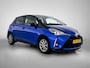 Toyota Yaris 1.5 VVT-i Bi-Tone | Navigatie| Trekhaak | Achteruitrijcamera | Airco