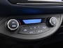 Toyota Yaris 1.5 VVT-i Bi-Tone | Navigatie| Trekhaak | Achteruitrijcamera | Airco