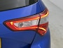Toyota Yaris 1.5 VVT-i Bi-Tone | Navigatie| Trekhaak | Achteruitrijcamera | Airco
