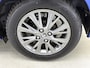 Toyota Yaris 1.5 VVT-i Bi-Tone | Navigatie| Trekhaak | Achteruitrijcamera | Airco