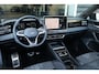 Volkswagen Tiguan 1.5 eTSI 2x R-Line DSG Pano IQ Matrix Trekhaak 360Cam HuD Virtual H&K