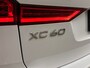 Volvo XC60 T6 Recharge R-Design | 21" | Harman Kardon | Trekhaak | Panoramadak | Elektr. verstelbare | Verwarmbare | Sportstoelen | Parkeercamera | Adaptieve Cruise | BLIS