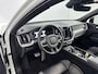 Volvo XC60 T6 Recharge R-Design | 21" | Harman Kardon | Trekhaak | Panoramadak | Elektr. verstelbare | Verwarmbare | Sportstoelen | Parkeercamera | Adaptieve Cruise | BLIS