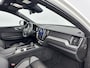 Volvo XC60 T6 Recharge R-Design | 21" | Harman Kardon | Trekhaak | Panoramadak | Elektr. verstelbare | Verwarmbare | Sportstoelen | Parkeercamera | Adaptieve Cruise | BLIS