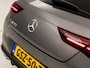 Mercedes-Benz CLA 180 AMG Sport Automaat (GROOT NAVI, LOGISCH NAP, CAMERA, LEDER, SPORTSTOELEN, GETINT GLAS, STOELVERWARMING, ELEK ACHTERKLEP, NIEUWSTAAT)