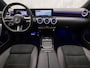 Mercedes-Benz CLA 180 AMG Sport Automaat (GROOT NAVI, LOGISCH NAP, CAMERA, LEDER, SPORTSTOELEN, GETINT GLAS, STOELVERWARMING, ELEK ACHTERKLEP, NIEUWSTAAT)