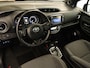 Toyota Yaris 1.5 Hybrid Premium - ORIGINEEL NEDERLANDSE AUTO - AFKOMSTIG VAN EERSTE EIGENAAR! - 100% DEALER ONDERHOUDEN - NAVIGATIE - ACHTERUITRIJCAMERA - PANORAMADAK
