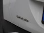 Peugeot 2008 1.2 PureTech Allure | Apple Carplay / Android Auto | Parkeersensoren | Climate Control | Trekhaak |