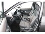 Toyota Yaris Cross 1.5 Hybrid Executive | Leder - Stof bekleding | Dodehoekherkening | Trekhaak | Parkeersensoren |