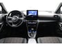 Toyota Yaris Cross 1.5 Hybrid Executive | Leder - Stof bekleding | Dodehoekherkening | Trekhaak | Parkeersensoren |