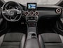 Mercedes-Benz A-klasse 180 AMG Night Edition Automaat (NAVIGATIE, LEDER/ALCANTARA, DIAMOND GRILL, STOELVERWARMING, GETINT GLAS, SPORTSTOELEN, CRUISE, LED KOPLAMPEN, NIEUWSTAAT)