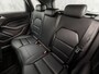 Mercedes-Benz B-klasse 200 AMG Sport 157Pk (GROOT NAVI, CLIMATE, CAMERA, HARMAN/KARDON, STOELVERWARMING, LEDEREN SPORTSTOELEN, HARMAN/KARDON, XENON, ZWART HEMEL, NIEUWSTAAT)