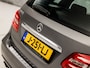 Mercedes-Benz B-klasse 200 AMG Sport 157Pk (GROOT NAVI, CLIMATE, CAMERA, HARMAN/KARDON, STOELVERWARMING, LEDEREN SPORTSTOELEN, HARMAN/KARDON, XENON, ZWART HEMEL, NIEUWSTAAT)