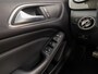 Mercedes-Benz B-klasse 200 AMG Sport 157Pk (GROOT NAVI, CLIMATE, CAMERA, HARMAN/KARDON, STOELVERWARMING, LEDEREN SPORTSTOELEN, HARMAN/KARDON, XENON, ZWART HEMEL, NIEUWSTAAT)
