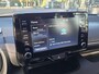 Mazda 2 Hybrid Toyota Yaris 1.5 | Navigatie via Apple Carplay | Stoel + stuurverwarming | Cruise Control | Parkeercamera | Licht metalen velgen