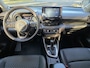 Mazda 2 Hybrid Toyota Yaris 1.5 | Navigatie via Apple Carplay | Stoel + stuurverwarming | Cruise Control | Parkeercamera | Licht metalen velgen