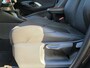 Mazda 2 Hybrid Toyota Yaris 1.5 | Navigatie via Apple Carplay | Stoel + stuurverwarming | Cruise Control | Parkeercamera | Licht metalen velgen