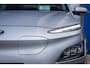 Hyundai Kona Electric EV Fashion 64 kWh | Camera | Stoelverwarmig | Cruise control adaptief | Head-up display | Dodehoek detectie | Digitaal dashboard | Apple Carplay/Android Auto | Achteruitrijcamera | Apple Carplay/Android Auto|telefoonintegratie premium | Cruise control adaptief met Stop&Go