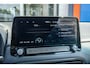 Hyundai Kona Electric EV Fashion 64 kWh | Camera | Stoelverwarmig | Cruise control adaptief | Head-up display | Dodehoek detectie | Digitaal dashboard | Apple Carplay/Android Auto | Achteruitrijcamera | Apple Carplay/Android Auto|telefoonintegratie premium | Cruise control adaptief met Stop&Go