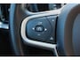 Volvo V60 2.0 T5 Momentum | Achteropkomend verkeer waarschuwing | Autonomous Emergency Braking | Bots herkenning en activatie | Bluetooth telefoonvoorbereiding | Cruise control | Business Pack Connect | Achteruitrijcamera | Voorstoelen verwarmd