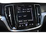Volvo V60 2.0 T5 Momentum | Achteropkomend verkeer waarschuwing | Autonomous Emergency Braking | Bots herkenning en activatie | Bluetooth telefoonvoorbereiding | Cruise control | Business Pack Connect | Achteruitrijcamera | Voorstoelen verwarmd