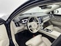 Volvo V90 T8 Recharge Ultimate Dark | 20" | Luchtvering | Geventileerd Nappa | Bowers & Wilkins | Stoelmassage | 360 Camera | Full LED | Head-Up | Panoramadak