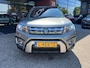 Suzuki Vitara 1.6 High Executive // SCHUIF-KANTELDAK // ADAPT. CRUISE // KEYLESS // CAMERA+SENSOREN // STOELVERWARMING //