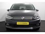 Volkswagen Touran 1.5 TSI DSG Highline 7p Navigatie Apple Carplay/Android Auto Parkeersensoren Adaptieve Cruise Control Stoel-en stuurverwarming Elektrische achterklep Getinte ramen Climatronic