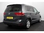 Volkswagen Touran 1.5 TSI DSG Highline 7p Navigatie Apple Carplay/Android Auto Parkeersensoren Adaptieve Cruise Control Stoel-en stuurverwarming Elektrische achterklep Getinte ramen Climatronic