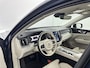 Volvo XC60 T8 Recharge Ultimate Dark | 19" Allseason | Luchtvering |  Geventileerd Nappa | Stoelmassage | Harman Kardon | Trekhaak | Panoramadak | 360 Camera | Getint & Gelaagd Glas