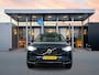 Volvo XC60 T8 Recharge Ultimate Dark | 19" Allseason | Luchtvering |  Geventileerd Nappa | Stoelmassage | Harman Kardon | Trekhaak | Panoramadak | 360 Camera | Getint & Gelaagd Glas