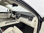 Volvo XC60 T8 Recharge Ultimate Dark | 19" Allseason | Luchtvering |  Geventileerd Nappa | Stoelmassage | Harman Kardon | Trekhaak | Panoramadak | 360 Camera | Getint & Gelaagd Glas