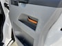 Volkswagen Transporter Kombi 2.0 TDI DSG Automaat L1H1 BTW en BPM vrij Airco Cruise control Marge Trekhaak PDC 1e eigenaar Ideaal voor ombouw naar camper Euro 5 Personenbus Groepsvervoer Taxi Camper Combi 1e eigenaar