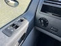 Volkswagen Transporter Kombi 2.0 TDI DSG Automaat L1H1 BTW en BPM vrij Airco Cruise control Marge Trekhaak PDC 1e eigenaar Ideaal voor ombouw naar camper Euro 5 Personenbus Groepsvervoer Taxi Camper Combi 1e eigenaar