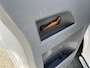 Volkswagen Transporter Kombi 2.0 TDI DSG Automaat L1H1 BTW en BPM vrij Airco Cruise control Marge Trekhaak PDC 1e eigenaar Ideaal voor ombouw naar camper Euro 5 Personenbus Groepsvervoer Taxi Camper Combi 1e eigenaar