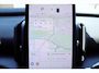 Volvo EX30 Single Motor Extended Range Plus 69 kWh | Apple Carplay/ Android Auto | Elektrisch verstelbare voorstoelen | Voorstoelen verwarmd | Stuurwiel verwarmd | Electronic climate control | 19" Lichtmetalen velgen | Parkeersensoren voor + achter | Warmtepomp |