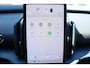Volvo EX30 Single Motor Extended Range Plus 69 kWh | Apple Carplay/ Android Auto | Elektrisch verstelbare voorstoelen | Voorstoelen verwarmd | Stuurwiel verwarmd | Electronic climate control | 19" Lichtmetalen velgen | Parkeersensoren voor + achter | Warmtepomp |