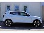 Volvo EX30 Single Motor Extended Range Plus 69 kWh | Apple Carplay/ Android Auto | Elektrisch verstelbare voorstoelen | Voorstoelen verwarmd | Stuurwiel verwarmd | Electronic climate control | 19" Lichtmetalen velgen | Parkeersensoren voor + achter | Warmtepomp |