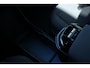 Volvo EX30 Single Motor Extended Range Plus 69 kWh | Apple Carplay/ Android Auto | Elektrisch verstelbare voorstoelen | Voorstoelen verwarmd | Stuurwiel verwarmd | Electronic climate control | 19" Lichtmetalen velgen | Parkeersensoren voor + achter | Warmtepomp |