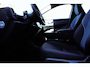 Volvo EX30 Single Motor Extended Range Plus 69 kWh | Apple Carplay/ Android Auto | Elektrisch verstelbare voorstoelen | Voorstoelen verwarmd | Stuurwiel verwarmd | Electronic climate control | 19" Lichtmetalen velgen | Parkeersensoren voor + achter | Warmtepomp |