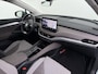 Skoda Enyaq iV 60 First Edition SOH 92% 3-Zone Ecc Adap.Cruise Stoel+Stuurverwarming Elek.Stoel+Memory Camera Apple Camera Android Auto Navi Pdc Keyless advanced Led Matrix Blind Spot Warning Lmv Privacy Glas Lane Assist DAB P-Assist GSM Draadloos laden Dealeronderhouden Origineel Nederlandse Auto