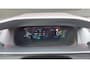 Peugeot e-2008 EV GT Pack 50 kWh | Panorama Dak | Stoelverwarming Voor | Adaptieve Cruise Control | Achteruitrijd Camera | Adaptieve Lane Assist | Keyless Entry | Achteruitrijcamera | Cruise control adaptief met Stop&Go en stuurhulp | Dodehoekdetectie met correctie