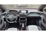 Peugeot e-2008 EV GT Pack 50 kWh | Panorama Dak | Stoelverwarming Voor | Adaptieve Cruise Control | Achteruitrijd Camera | Adaptieve Lane Assist | Keyless Entry | Achteruitrijcamera | Cruise control adaptief met Stop&Go en stuurhulp | Dodehoekdetectie met correctie