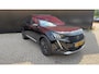 Peugeot e-2008 EV GT Pack 50 kWh | Panorama Dak | Stoelverwarming Voor | Adaptieve Cruise Control | Achteruitrijd Camera | Adaptieve Lane Assist | Keyless Entry | Achteruitrijcamera | Cruise control adaptief met Stop&Go en stuurhulp | Dodehoekdetectie met correctie
