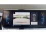 Peugeot e-2008 EV GT Pack 50 kWh | Panorama Dak | Stoelverwarming Voor | Adaptieve Cruise Control | Achteruitrijd Camera | Adaptieve Lane Assist | Keyless Entry | Achteruitrijcamera | Cruise control adaptief met Stop&Go en stuurhulp | Dodehoekdetectie met correctie