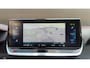 Peugeot e-2008 EV GT Pack 50 kWh | Panorama Dak | Stoelverwarming Voor | Adaptieve Cruise Control | Achteruitrijd Camera | Adaptieve Lane Assist | Keyless Entry | Achteruitrijcamera | Cruise control adaptief met Stop&Go en stuurhulp | Dodehoekdetectie met correctie