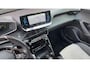 Peugeot e-2008 EV GT Pack 50 kWh | Panorama Dak | Stoelverwarming Voor | Adaptieve Cruise Control | Achteruitrijd Camera | Adaptieve Lane Assist | Keyless Entry | Achteruitrijcamera | Cruise control adaptief met Stop&Go en stuurhulp | Dodehoekdetectie met correctie