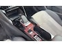 Peugeot e-2008 EV GT Pack 50 kWh | Panorama Dak | Stoelverwarming Voor | Adaptieve Cruise Control | Achteruitrijd Camera | Adaptieve Lane Assist | Keyless Entry | Achteruitrijcamera | Cruise control adaptief met Stop&Go en stuurhulp | Dodehoekdetectie met correctie
