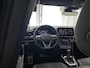 Volkswagen T-Roc 1.5 TSI R-Line | Apple carplay | 3 x R-line | Navi | IQ licht | Stoelverwarming | Black line | 18 inch | ACC